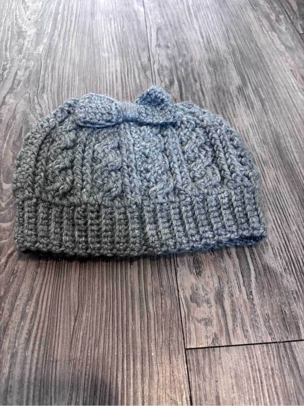 Cozy Cable Knit Kids Beanie Hat - Light Gray with Bow